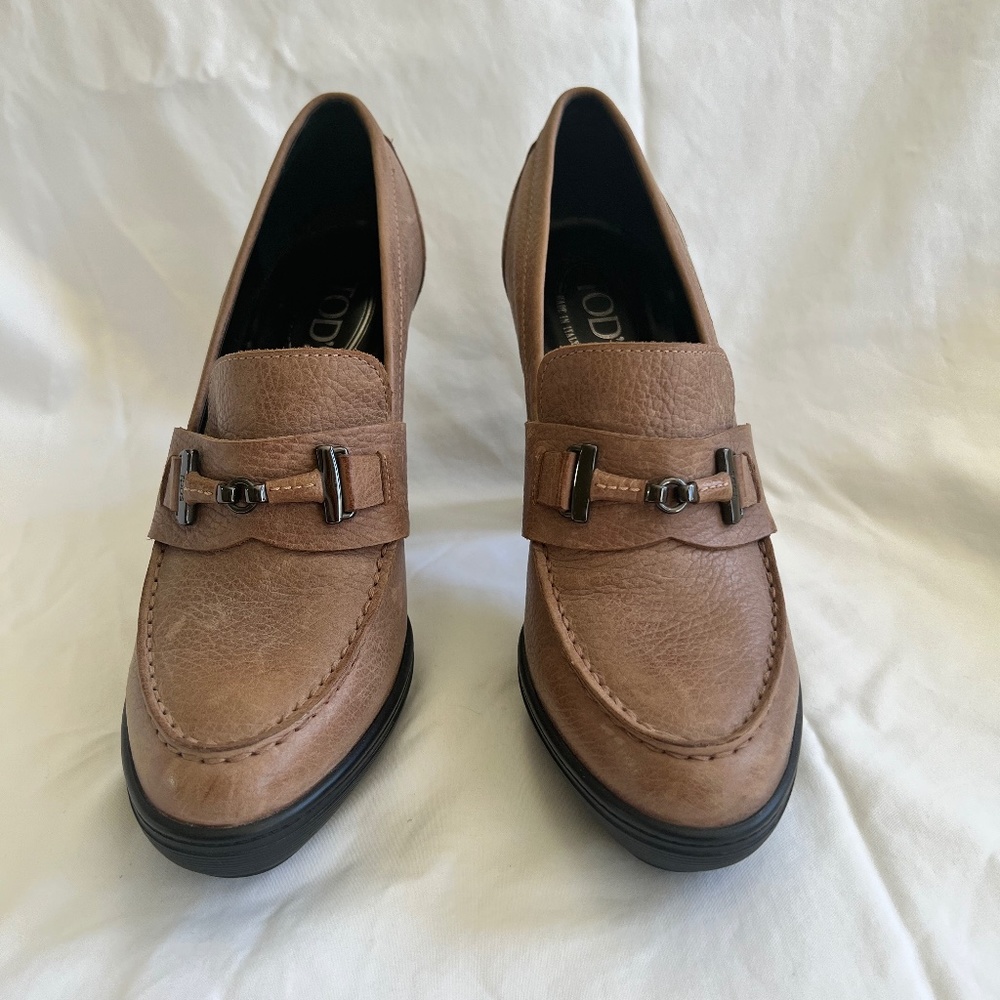 NWOT- Tod's Leather Penny Loafer Platform Pumps